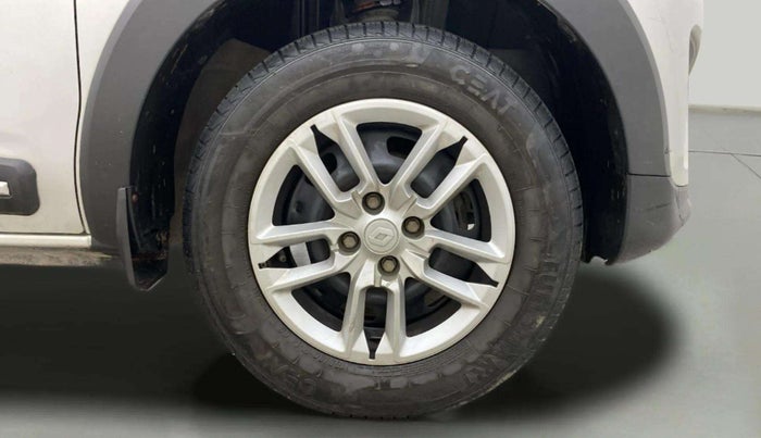 2021 Renault TRIBER RXL MT, Petrol, Manual, 16,187 km, Right Front Wheel