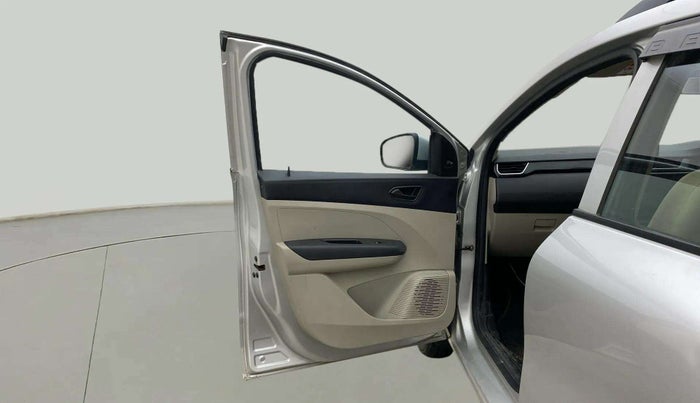2021 Renault TRIBER RXL MT, Petrol, Manual, 16,187 km, LHS Front Door