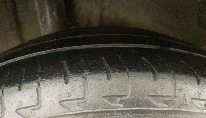 2018 Maruti IGNIS ZETA 1.2, CNG, Manual, 58,410 km, Right Rear Tyre Tread