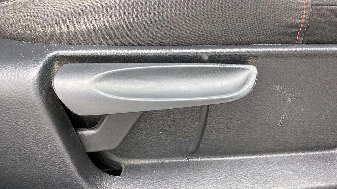 2020 Volkswagen Polo HIGHLINE PLUS 1.0L TSI AT, Petrol, Automatic, 34,401 km, Driver Side Adjustment Panel