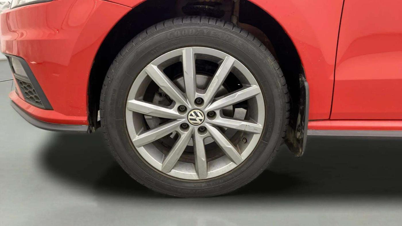 2020 Volkswagen Polo HIGHLINE PLUS 1.0L TSI AT, Petrol, Automatic, 34,401 km, Left Front Wheel