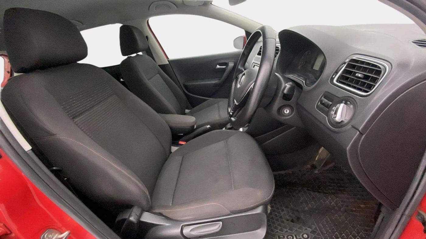 2020 Volkswagen Polo HIGHLINE PLUS 1.0L TSI AT, Petrol, Automatic, 34,401 km, Right Side Front Door Cabin
