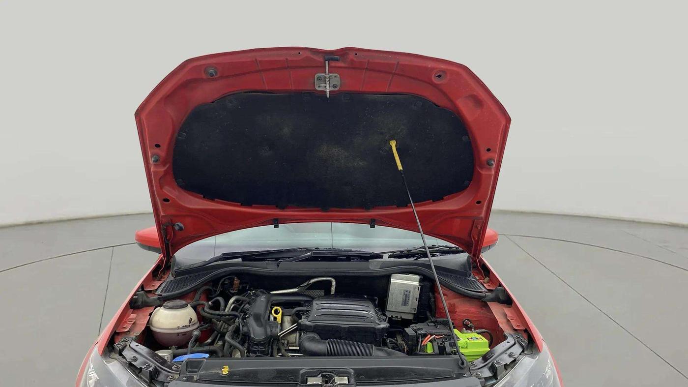 2020 Volkswagen Polo HIGHLINE PLUS 1.0L TSI AT, Petrol, Automatic, 34,401 km, Open Bonet