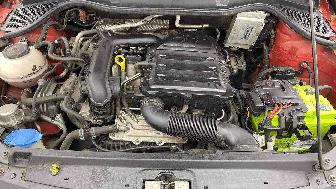 2020 Volkswagen Polo HIGHLINE PLUS 1.0L TSI AT, Petrol, Automatic, 34,401 km, Engine View