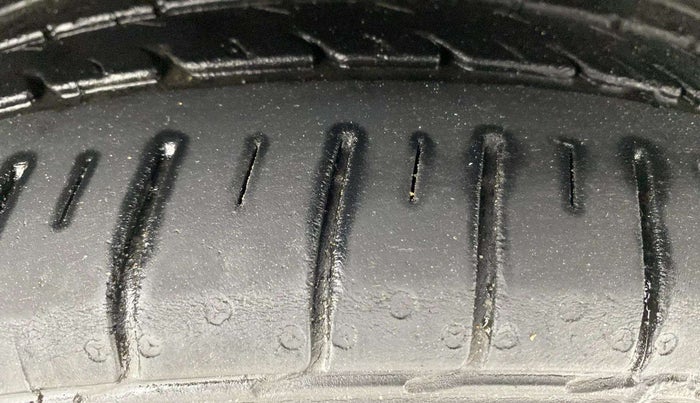 2020 Volkswagen Polo HIGHLINE PLUS 1.0L TSI AT, Petrol, Automatic, 33,776 km, Right Rear Tyre Tread