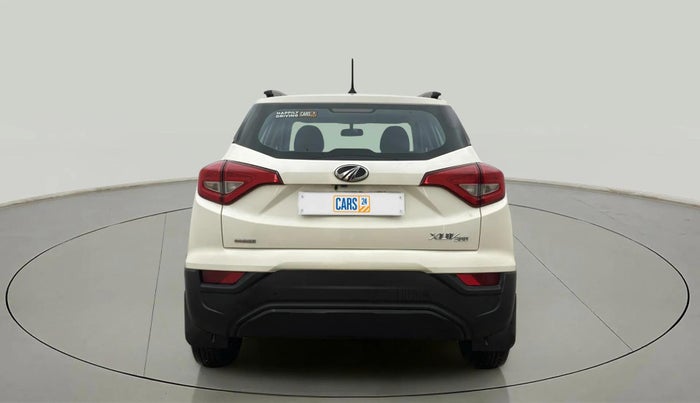 2022 Mahindra XUV300 W6 1.5 DIESEL AMT, Diesel, Automatic, 45,201 km, Back/Rear