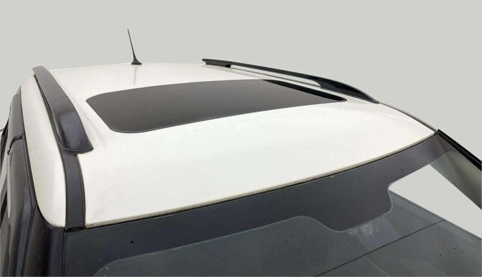 2022 Mahindra XUV300 W6 1.5 DIESEL AMT, Diesel, Automatic, 45,201 km, Roof