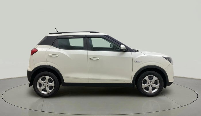 2022 Mahindra XUV300 W6 1.5 DIESEL AMT, Diesel, Automatic, 45,201 km, Right Side View