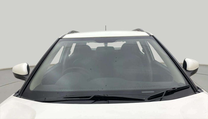 2022 Mahindra XUV300 W6 1.5 DIESEL AMT, Diesel, Automatic, 45,201 km, Front Windshield