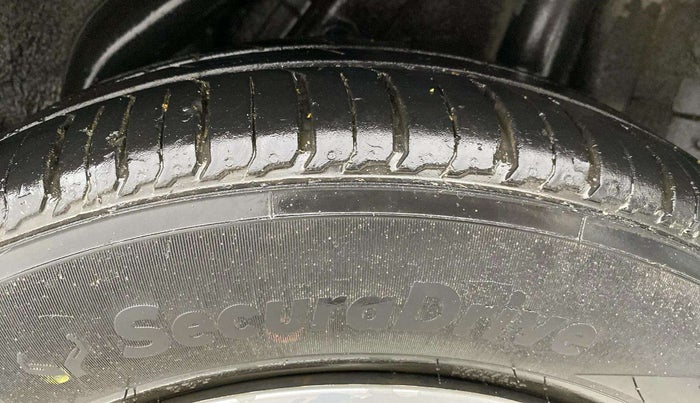 2019 Hyundai Verna 1.4 EX CRDI, Diesel, Manual, 77,301 km, Left Rear Tyre Tread