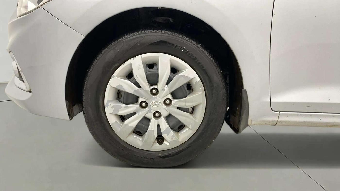 2019 Hyundai Verna 1.4 EX CRDI, Diesel, Manual, 77,301 km, Left Front Wheel