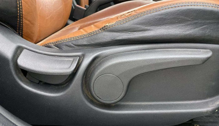 2019 Hyundai Verna 1.4 EX CRDI, Diesel, Manual, 77,301 km, Driver Side Adjustment Panel