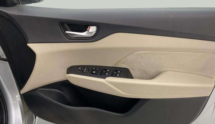 2019 Hyundai Verna 1.4 EX CRDI, Diesel, Manual, 77,301 km, Driver Side Door Panels Control
