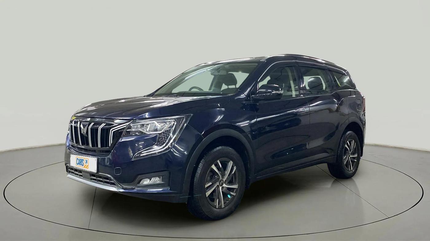 2022 Mahindra XUV700 AX 5 P AT 5 STR, Petrol, Automatic, 17,399 km, Left Front Diagonal