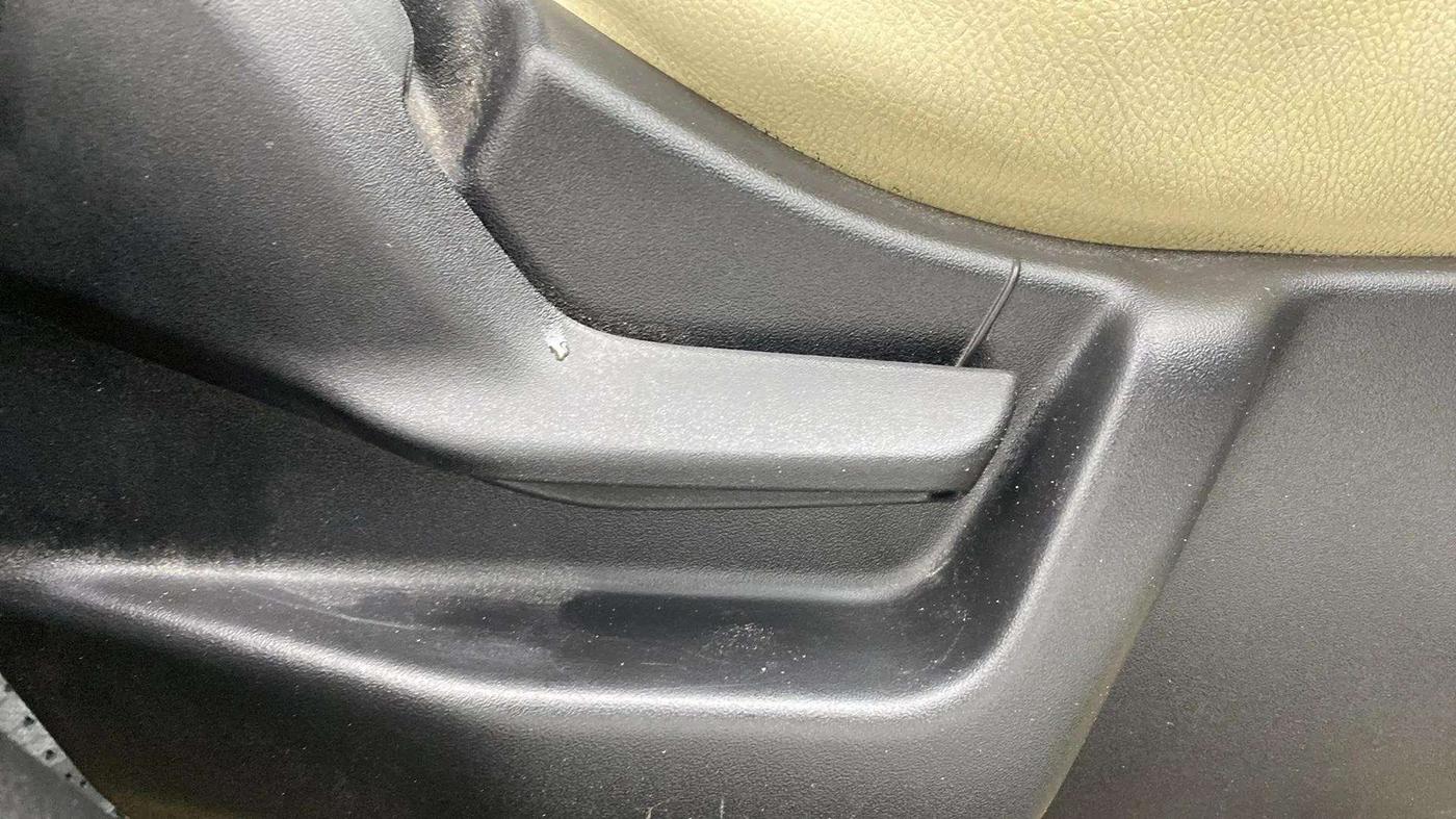 2019 Maruti New Wagon-R VXI 1.2, Petrol, Manual, 94,249 km, Driver Side Adjustment Panel