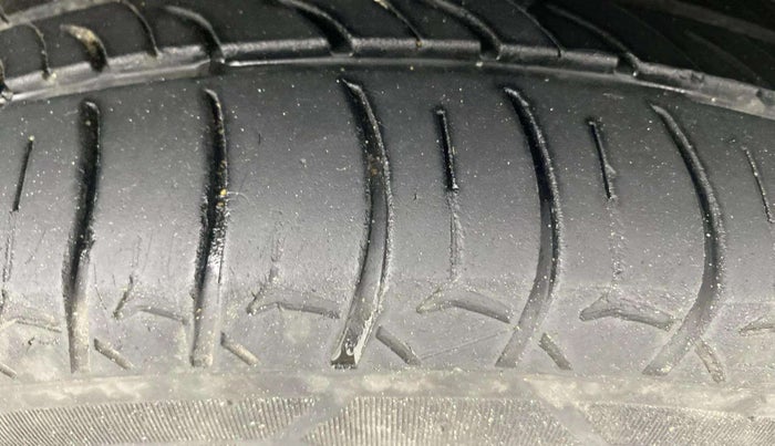 2019 Maruti New Wagon-R VXI 1.2, Petrol, Manual, 94,238 km, Right Front Tyre Tread