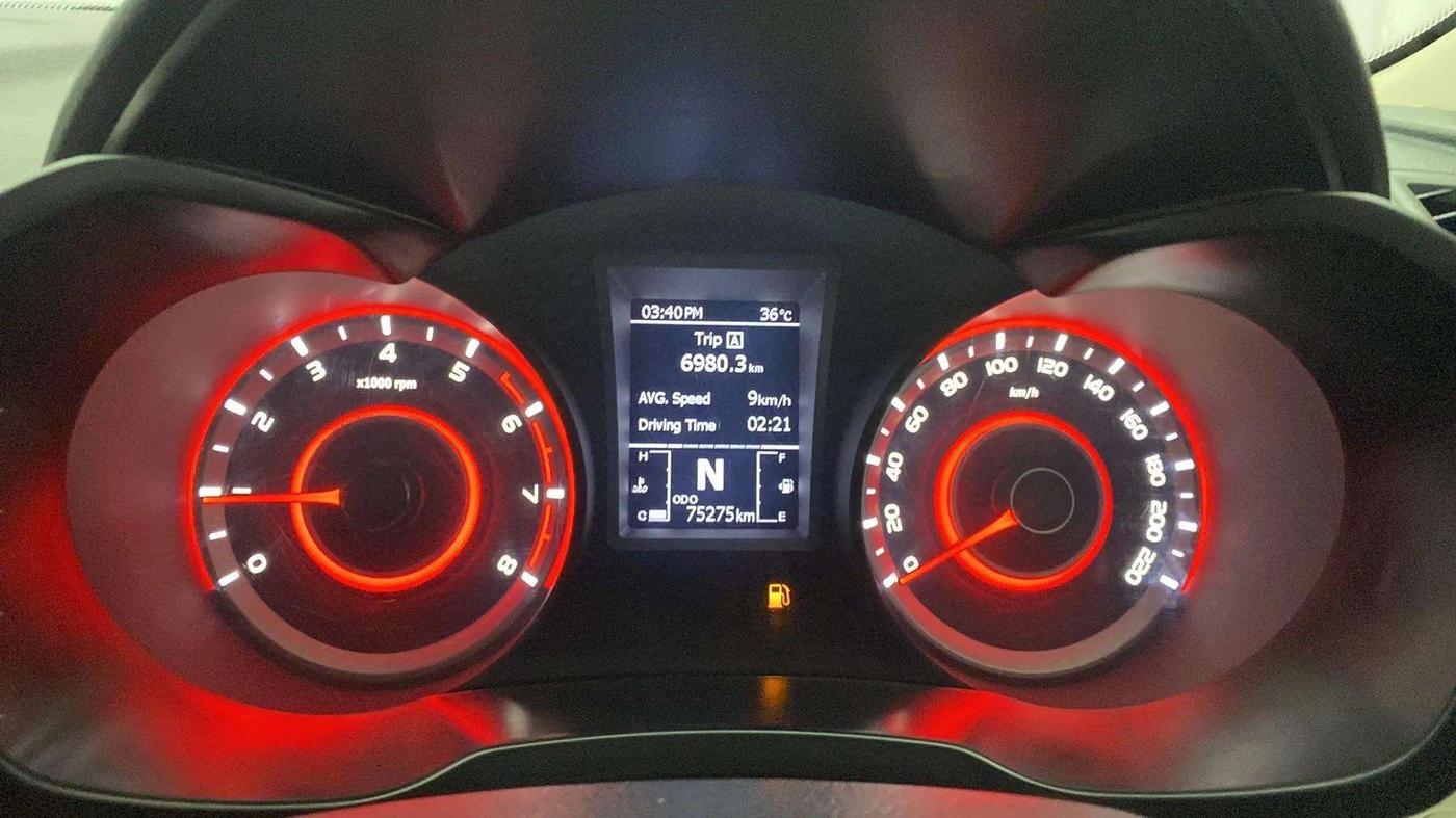 2021 Mahindra XUV300 W8 1.2 PETROL, Petrol, Manual, 75,300 km, Odometer Image