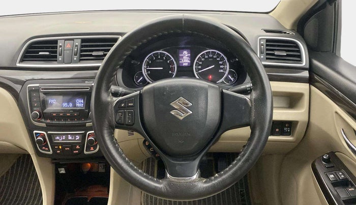 2017 Maruti Ciaz ZETA 1.4  MT PETROL, Petrol, Manual, 42,021 km, Steering Wheel Close Up