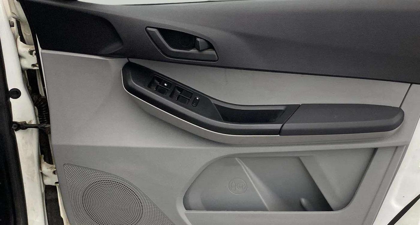 2022 Tata Tiago XT PETROL, Petrol, Manual, 23,352 km, Driver Side Door Panels Control