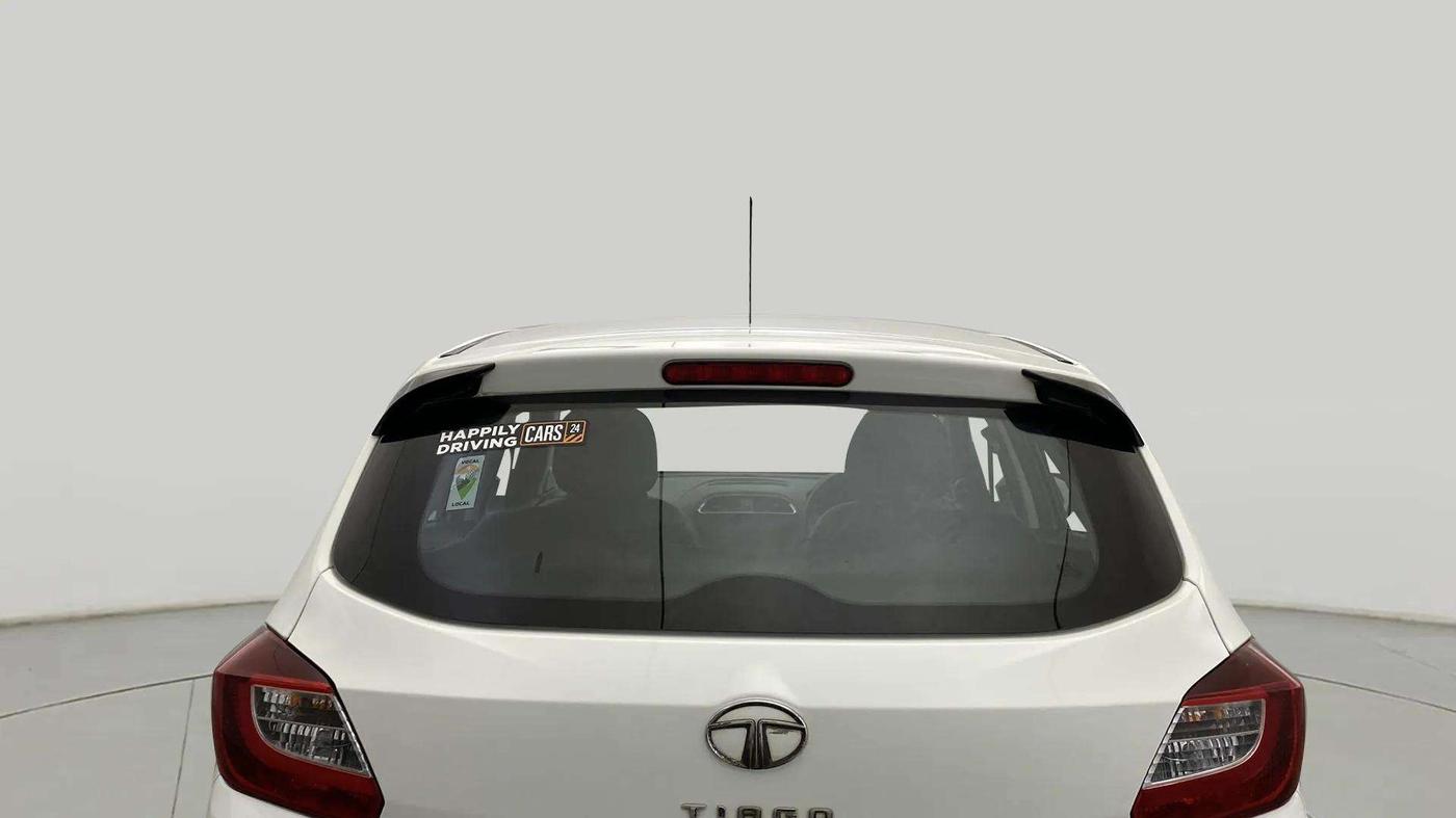 2022 Tata Tiago XT PETROL, Petrol, Manual, 23,352 km, Rear Windshield