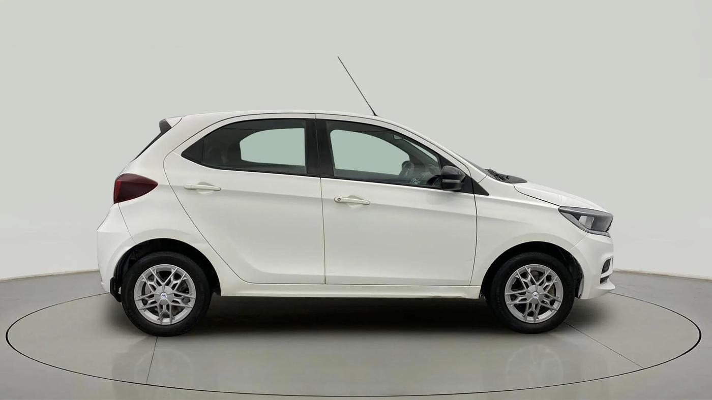 2022 Tata Tiago XT PETROL, Petrol, Manual, 23,352 km, Right Side View