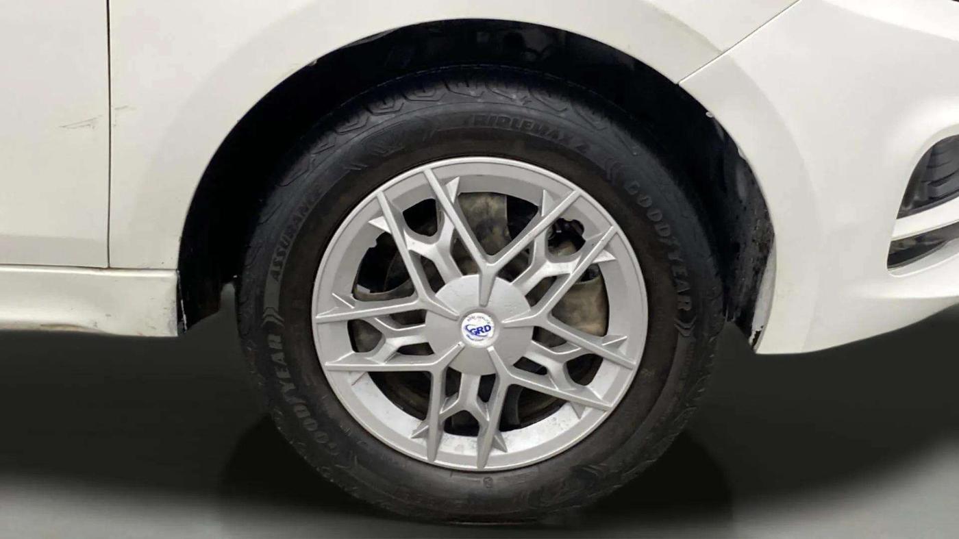 2022 Tata Tiago XT PETROL, Petrol, Manual, 23,352 km, Right Front Wheel