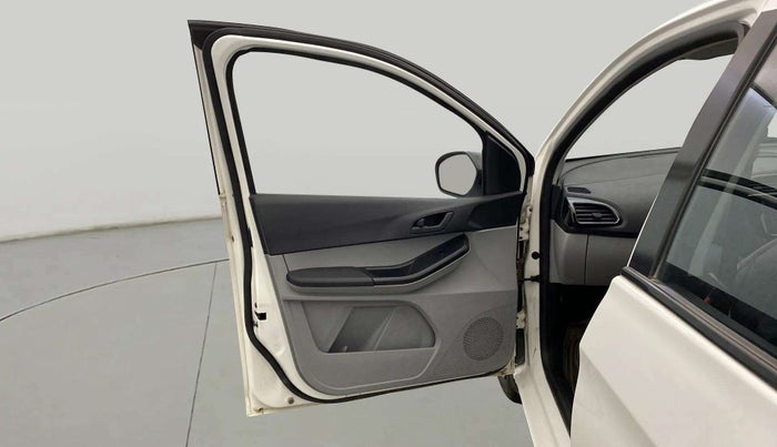 2022 Tata Tiago XT PETROL, Petrol, Manual, 23,350 km, LHS Front Door