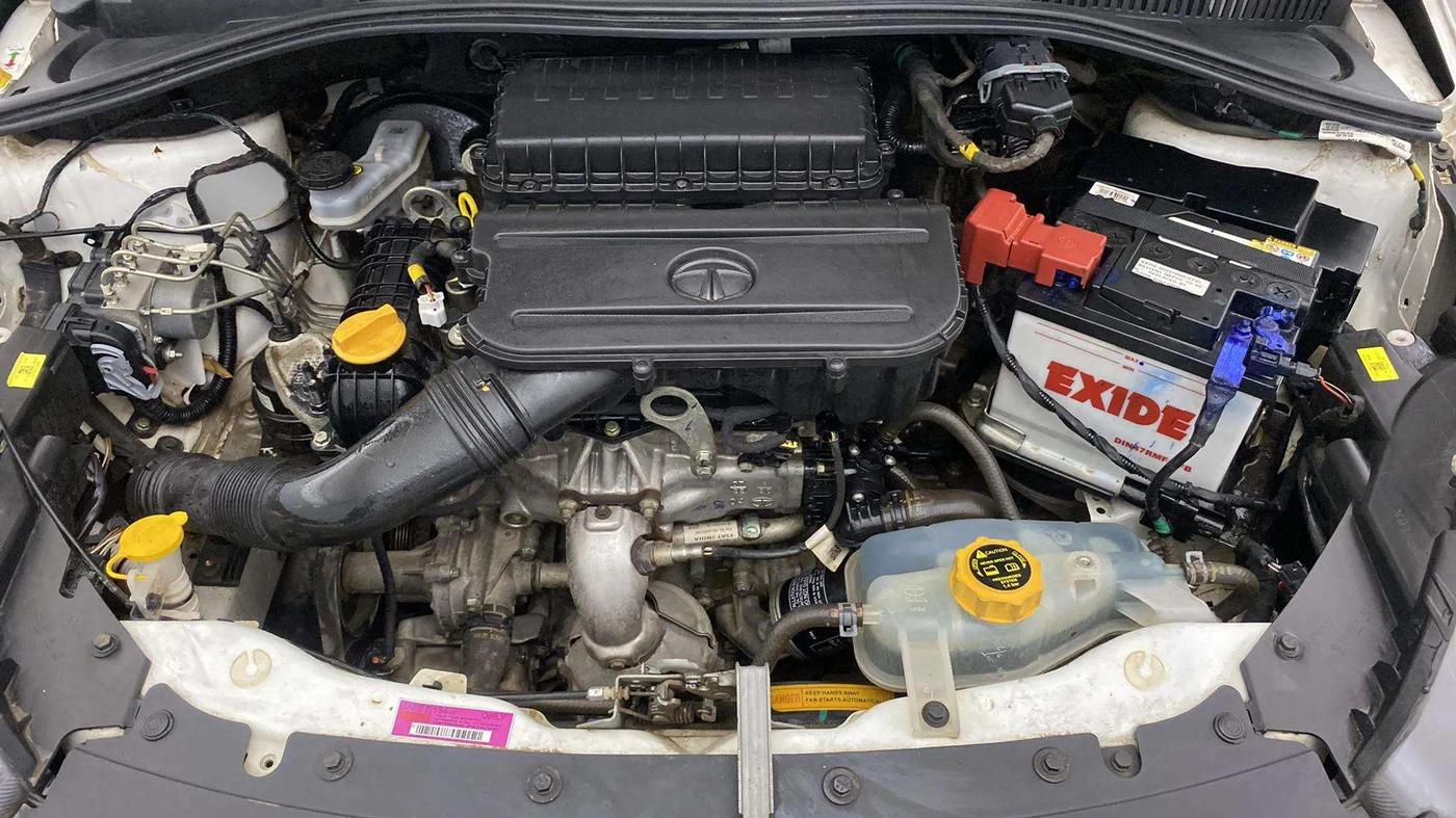 2022 Tata Tiago XT PETROL, Petrol, Manual, 23,352 km, Engine View