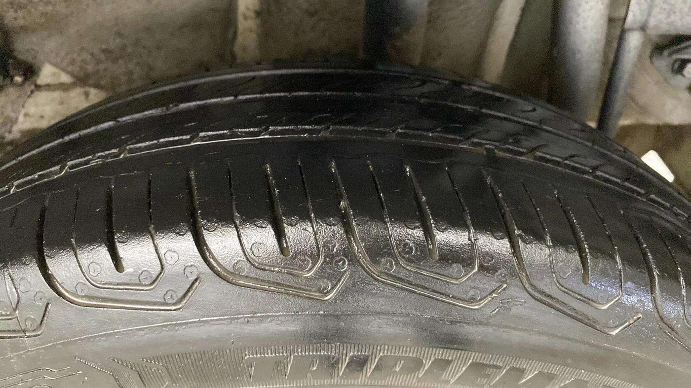 2022 Tata Tiago XT PETROL, Petrol, Manual, 23,352 km, Left Rear Tyre Tread