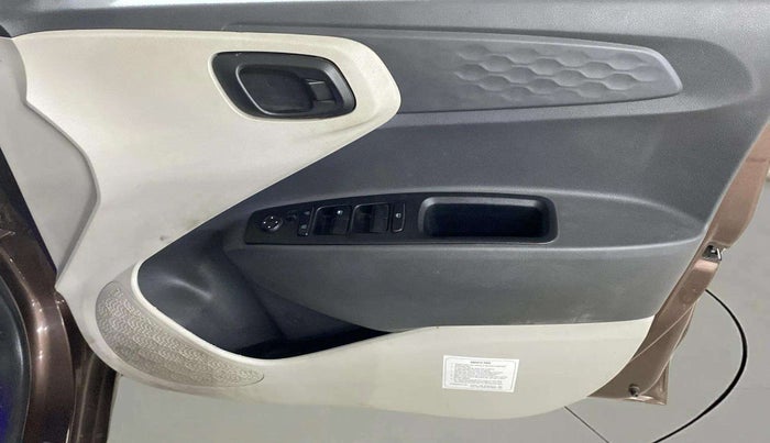 2021 Hyundai AURA S 1.2 CNG, CNG, Manual, 84,108 km, Driver Side Door Panels Control