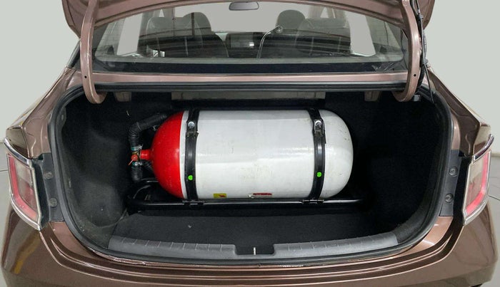 2021 Hyundai AURA S 1.2 CNG, CNG, Manual, 84,108 km, Boot Inside