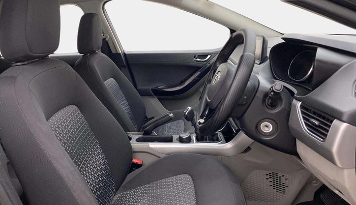 2018 Tata NEXON XZ PETROL, Petrol, Manual, 35,015 km, Right Side Front Door Cabin