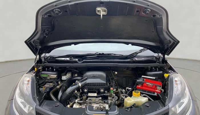 2018 Tata NEXON XZ PETROL, Petrol, Manual, 35,015 km, Open Bonet