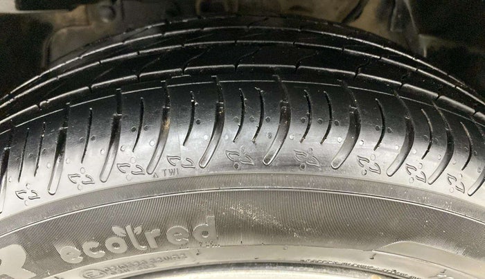 2018 Tata NEXON XZ PETROL, Petrol, Manual, 35,015 km, Left Front Tyre Tread