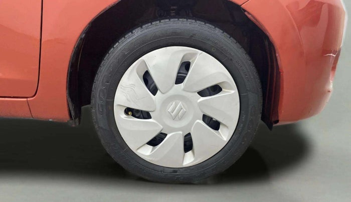 2017 Maruti Celerio ZXI AMT (O), Petrol, Automatic, 72,161 km, Right Front Wheel