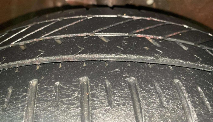 2017 Maruti Celerio ZXI AMT (O), Petrol, Automatic, 72,161 km, Right Front Tyre Tread