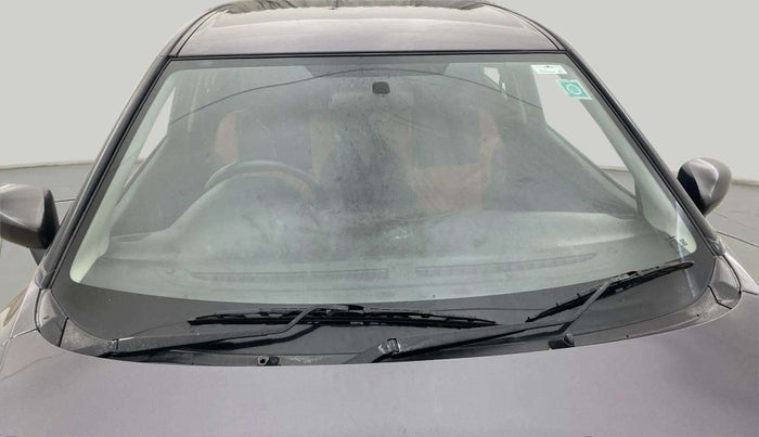 2017 Maruti Baleno DELTA PETROL 1.2, Petrol, Manual, 40,929 km, Front Windshield