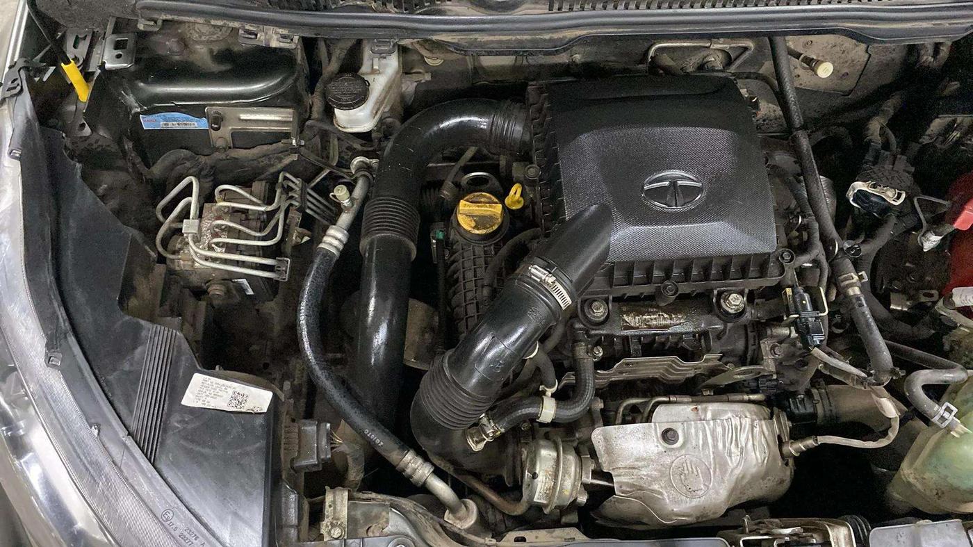 2020 Tata NEXON XMA PETROL, Petrol, Automatic, 40,252 km, Engine View - Right