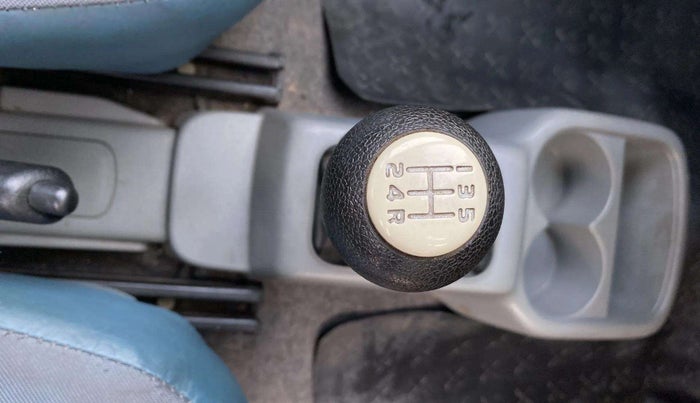 2013 Maruti Alto K10 VXI, Petrol, Manual, 33,588 km, Gear Lever