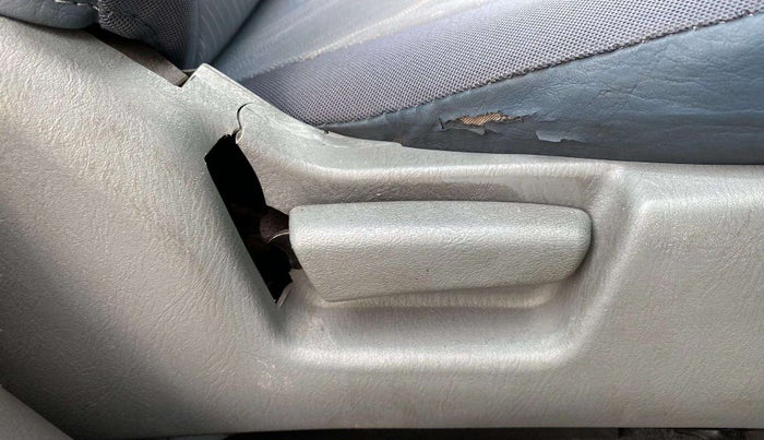 2013 Maruti Alto K10 VXI, Petrol, Manual, 33,588 km, Driver Side Adjustment Panel