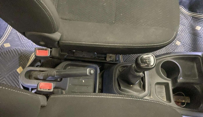 2019 Datsun Redi Go A, Petrol, Manual, 13,905 km, Gear Lever