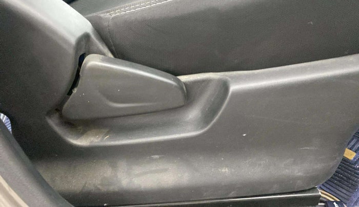 2019 Datsun Redi Go A, Petrol, Manual, 13,905 km, Driver Side Adjustment Panel