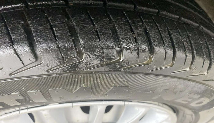 2019 Datsun Redi Go A, Petrol, Manual, 13,905 km, Left Front Tyre Tread
