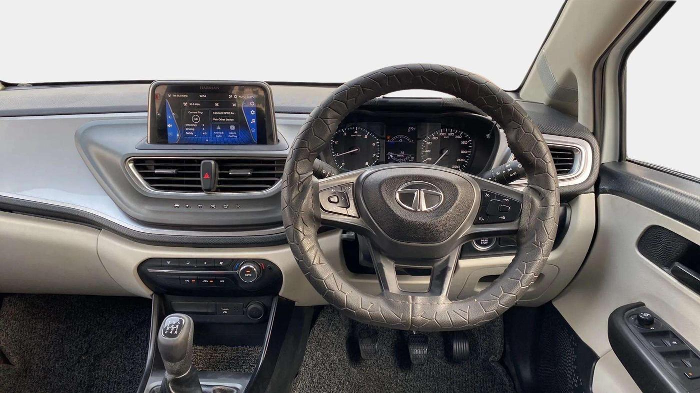 2022 Tata ALTROZ XT PETROL, Petrol, Manual, 7,158 km, Steering Wheel Close Up