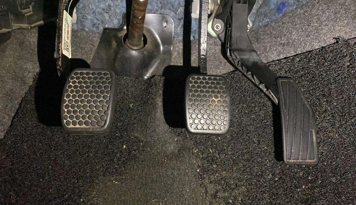 2022 Maruti Alto VXI, Petrol, Manual, 18,146 km, Pedals