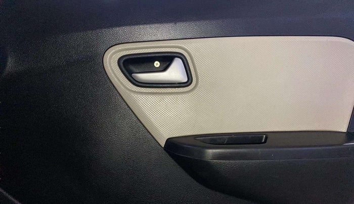 2022 Maruti Alto VXI, Petrol, Manual, 18,146 km, Driver Side Door Panels Control