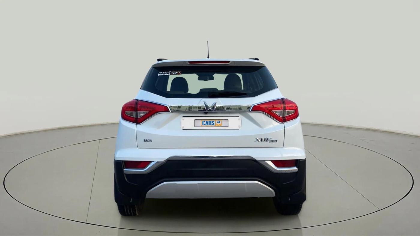 2023 Mahindra XUV300 W8 (O) 1.2 PETROL, Petrol, Manual, 12,256 km, Back/Rear