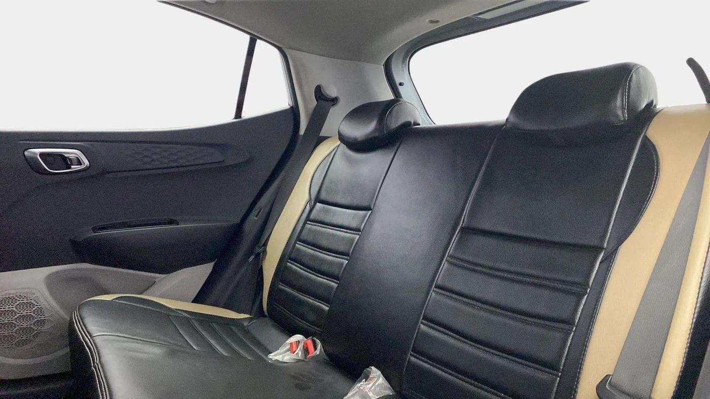2022 Hyundai GRAND I10 NIOS ASTA AMT 1.2 KAPPA VTVT, Petrol, Automatic, 17,338 km, Right Side Rear Door Cabin