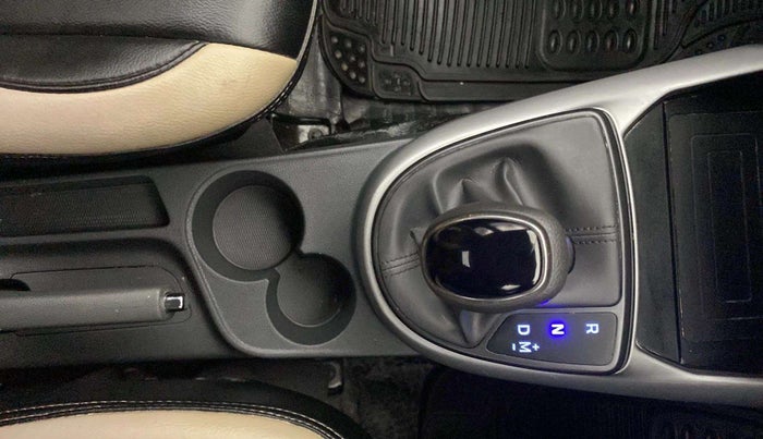 2022 Hyundai GRAND I10 NIOS ASTA AMT 1.2 KAPPA VTVT, Petrol, Automatic, 17,300 km, Gear Lever