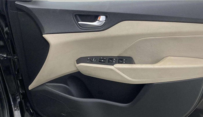 2021 Hyundai Verna S PLUS 1.5 VTVT, Petrol, Manual, 33,575 km, Driver Side Door Panels Control